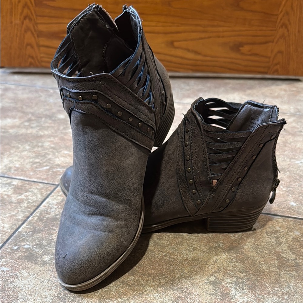 Women's Stylish Ankle Boots - Brown